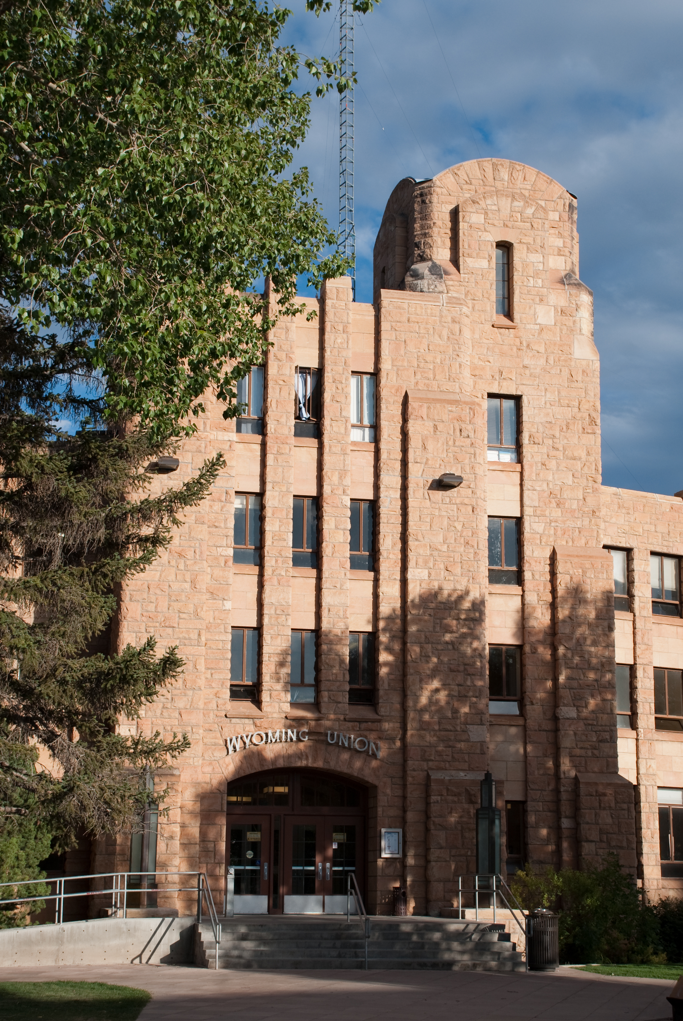 University of Wyoming campus photo