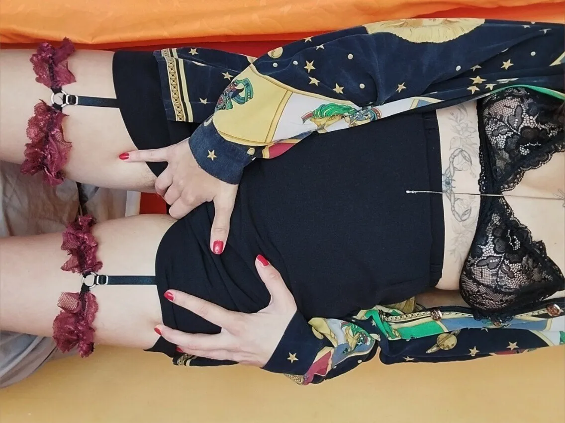 🖤 🎀 𝐹𝓊𝓁𝓁𝐵𝓊𝓈𝒽𝐹𝑒𝓉𝒾𝓈𝒽 🎀 *✶｡🖤 - Content Creator