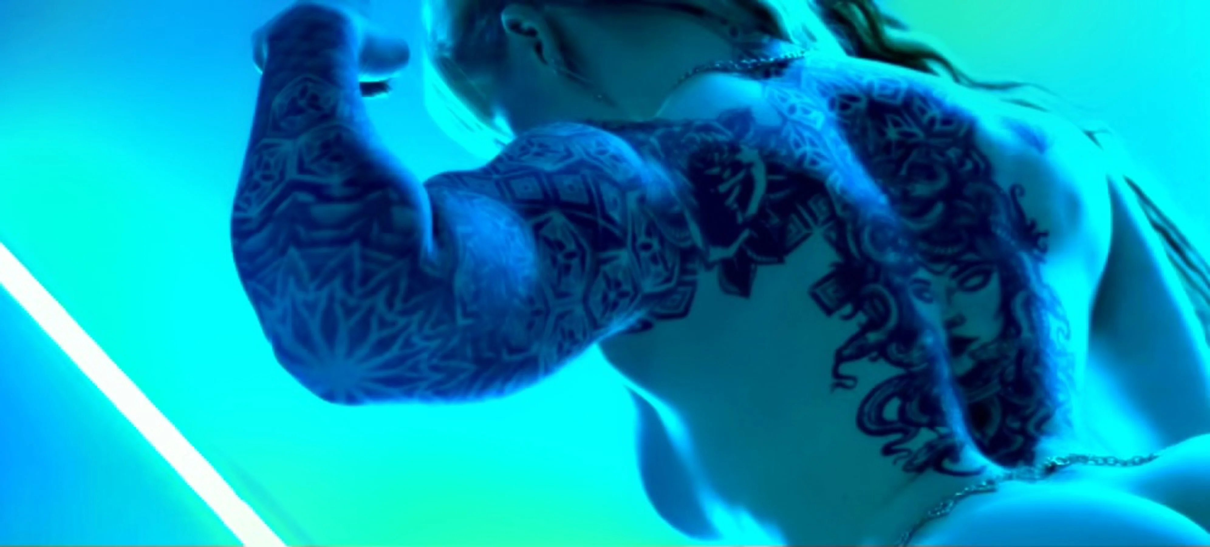 XINIA | MUSCLE MOMMY💪🏻 - Content Creator