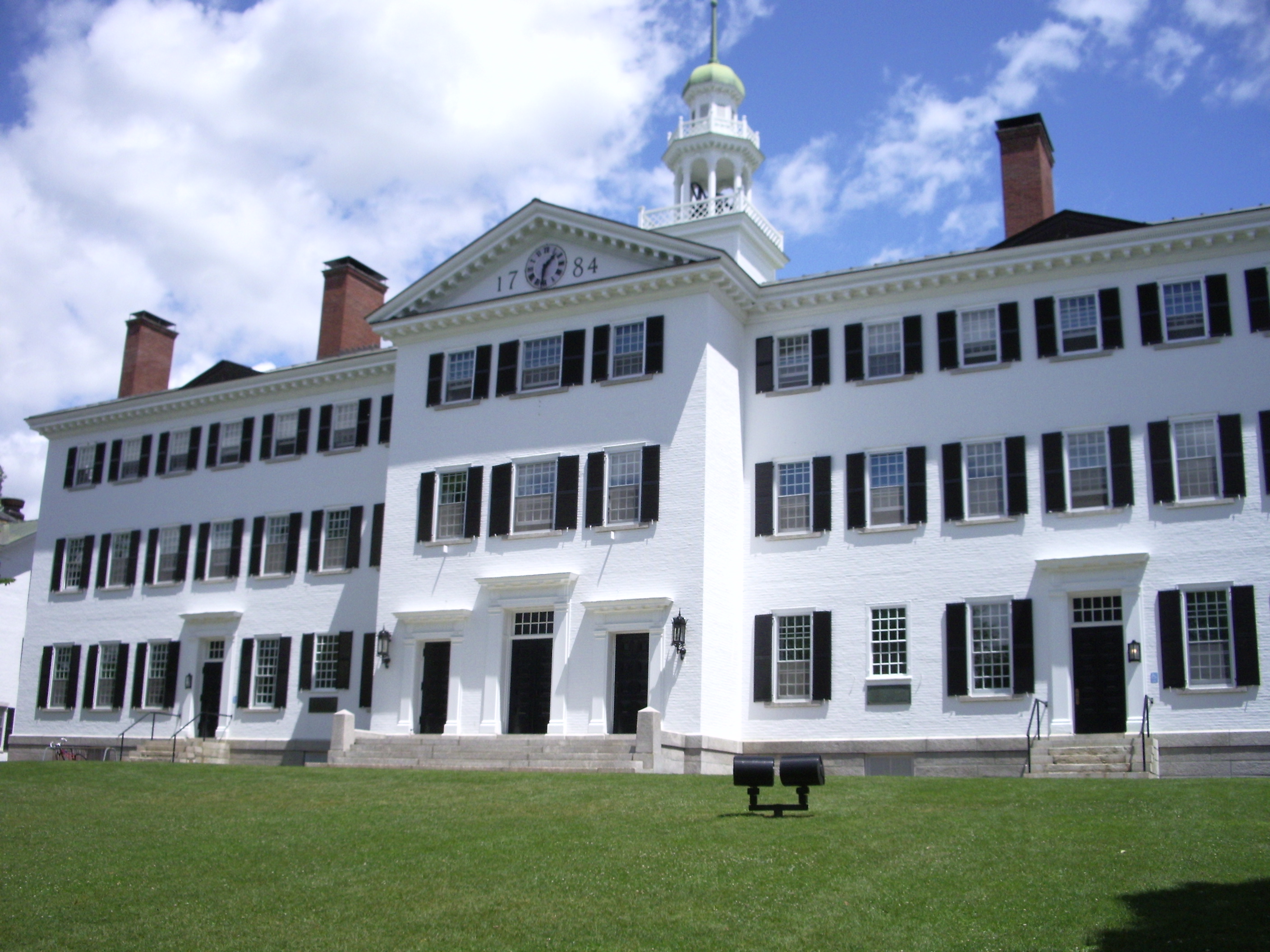 Dartmouth College campus photo