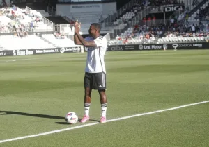 Kévin Appin playing football for UD Ibiza