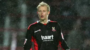 Paul Mayo playing football for Lincoln City
