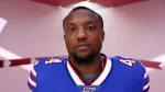Deon Lacey playing linebacker in a football game