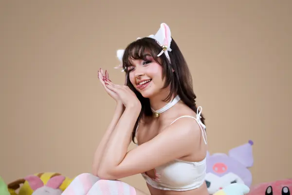 Portrait of digital creator Ana Mei