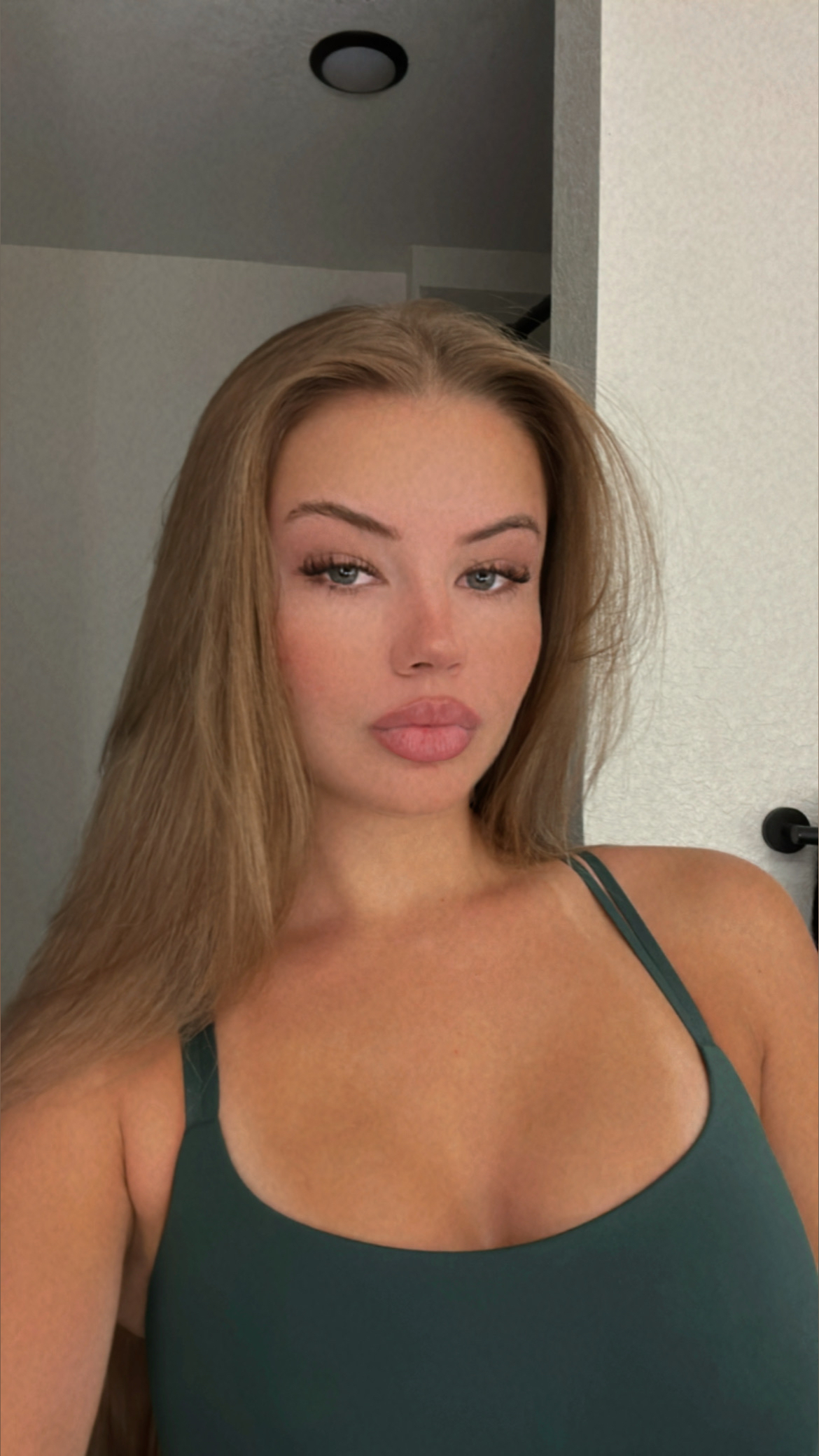 Annika Fedorov - annika.fedorov