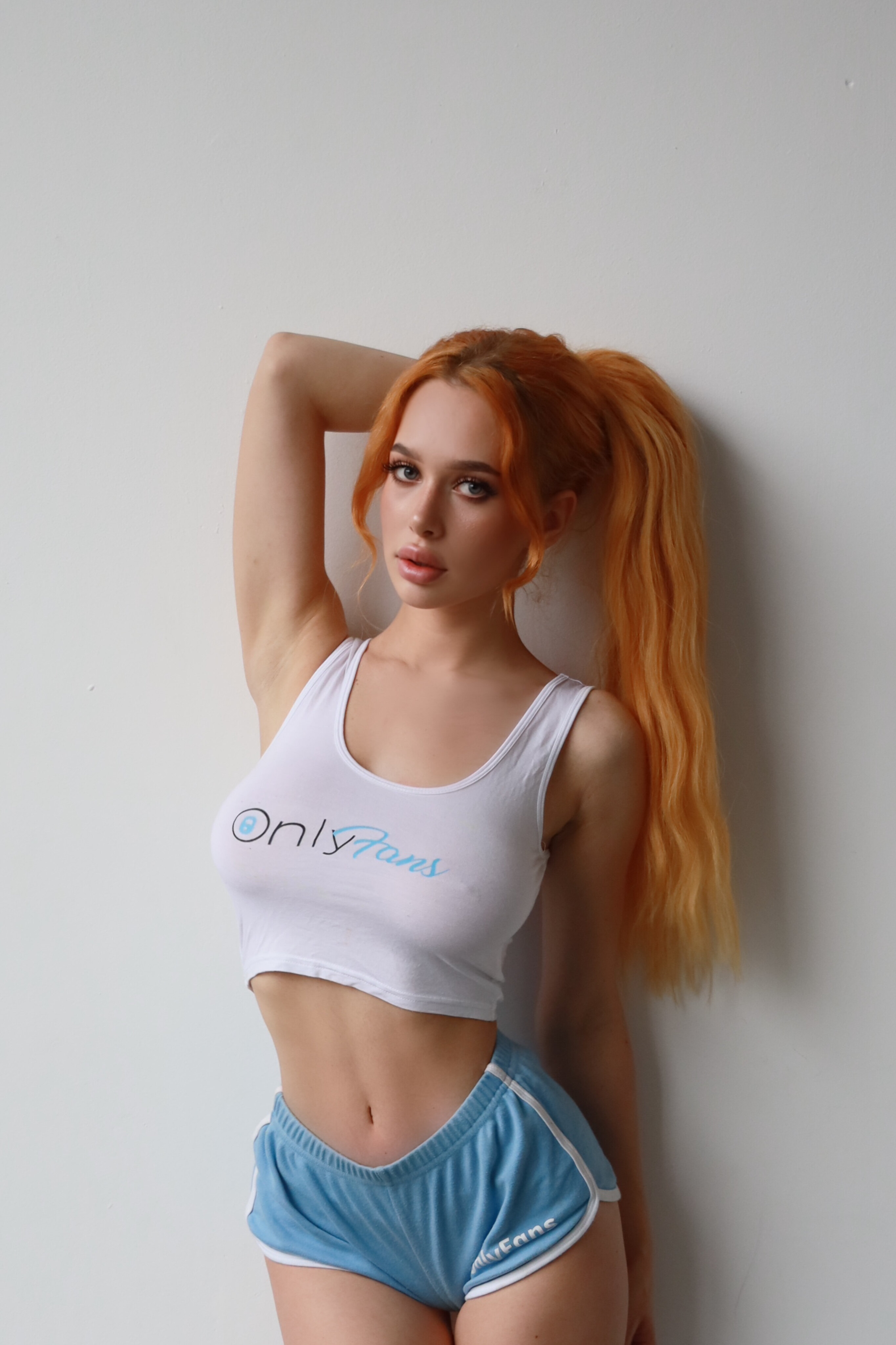 𝐂𝐡𝐥𝐨𝐞 𝐙𝐢𝐯𝐚 - chloeziva