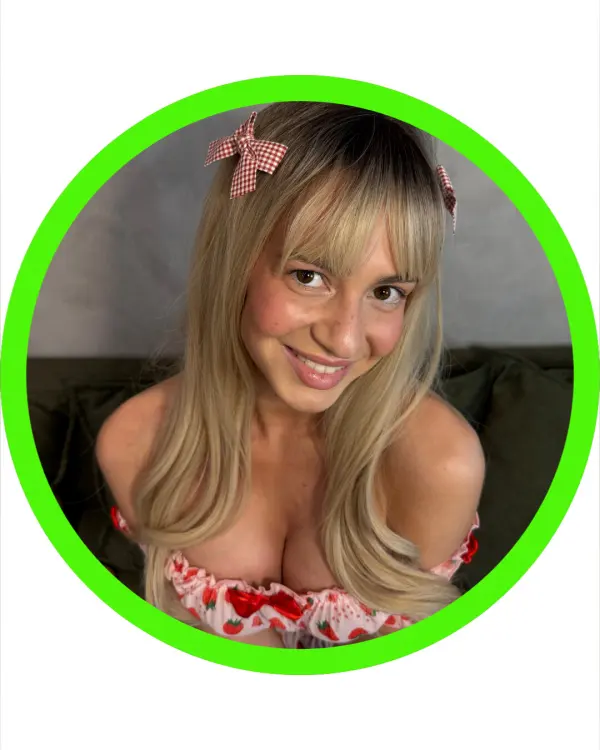 Portrait of Mica Riley, digital creator and influencer behind Cuteriley.tv