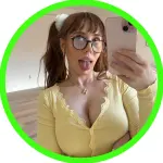Portrait of Cutesophi, digital creator and OnlyFans personality
