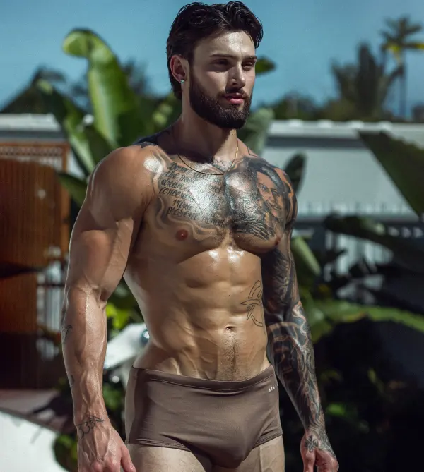 Portrait of Fitz😈 (fitzexclusive), digital creator and OnlyFans personality