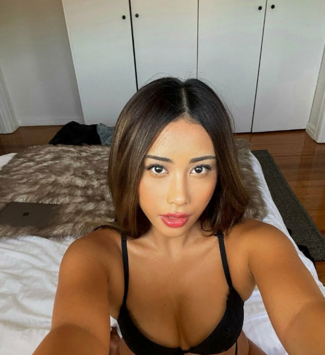Kara J Lee - issakaraj