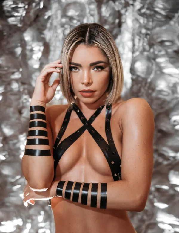 Krisondra, Los Angeles-based model and digital creator posing for a fashion shoot.