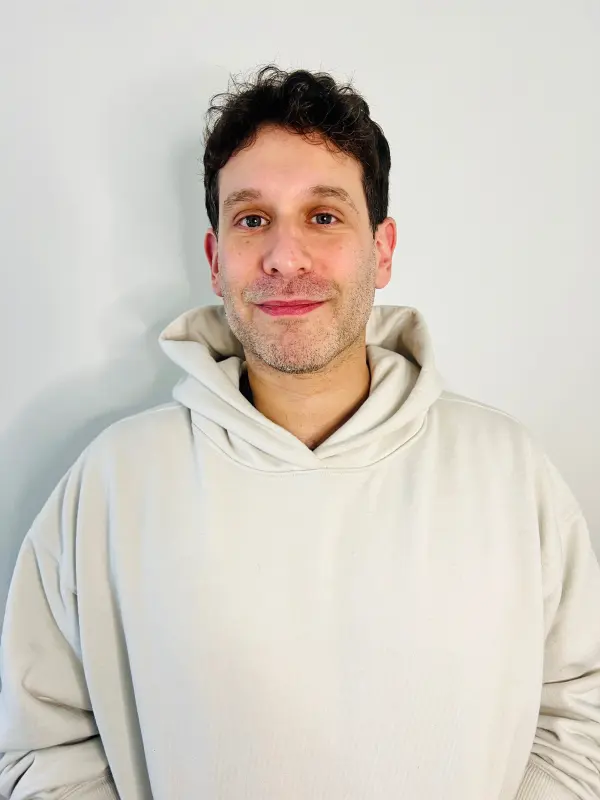 Portrait of Mike Glazer, digital creator and comedian known for his OnlyFans and social media presence