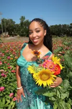 Reyna roamingwithreyna lifestyle and travel creator portrait