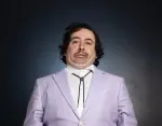 Sandy Danto performing comedy and engaging with fans online