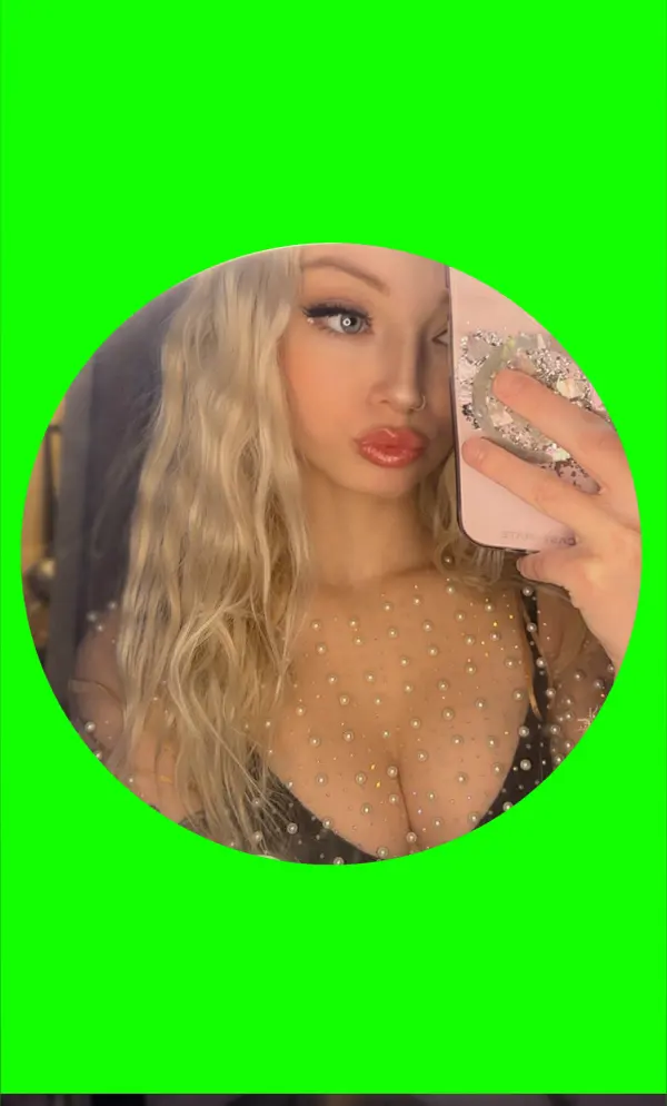 Portrait of Babyshea, known as Sheasfree, OnlyFans creator and digital influencer