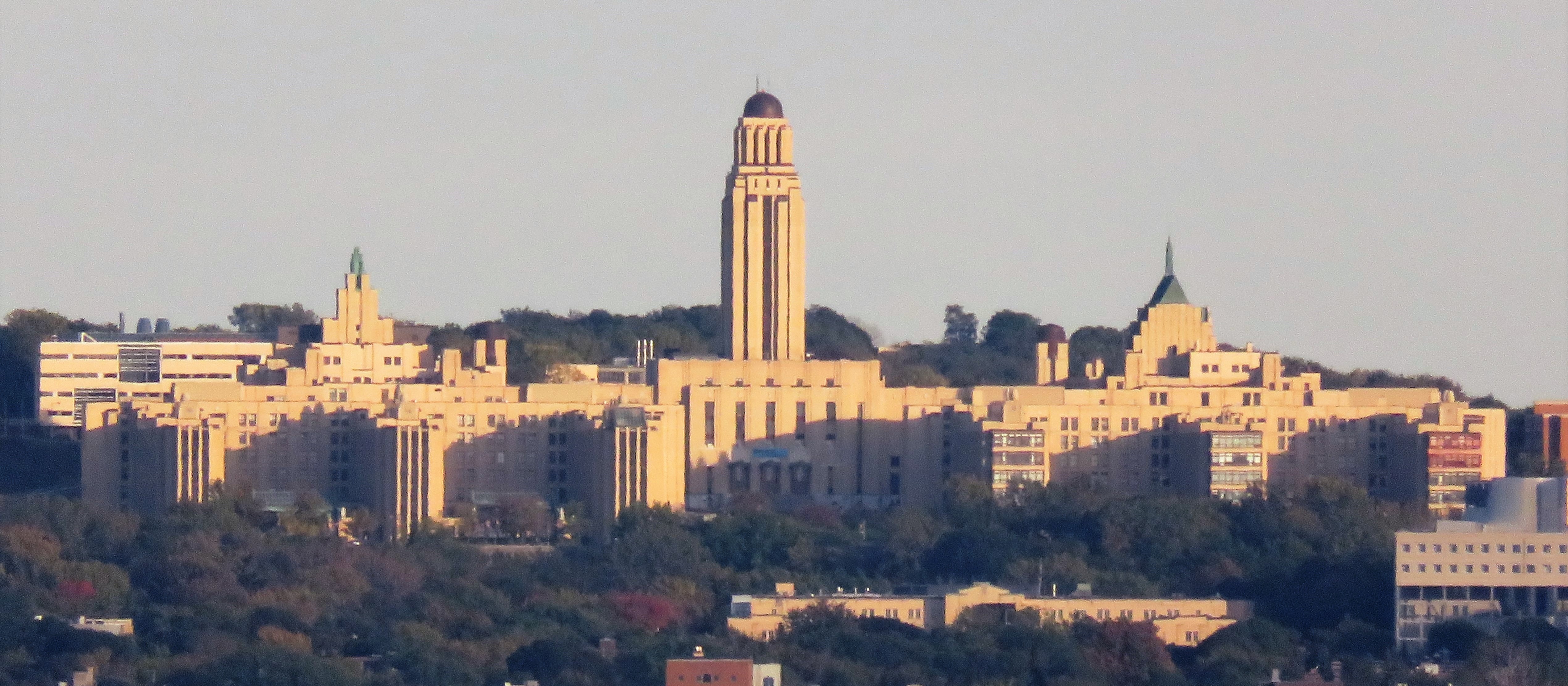 Université de Montréal campus photo