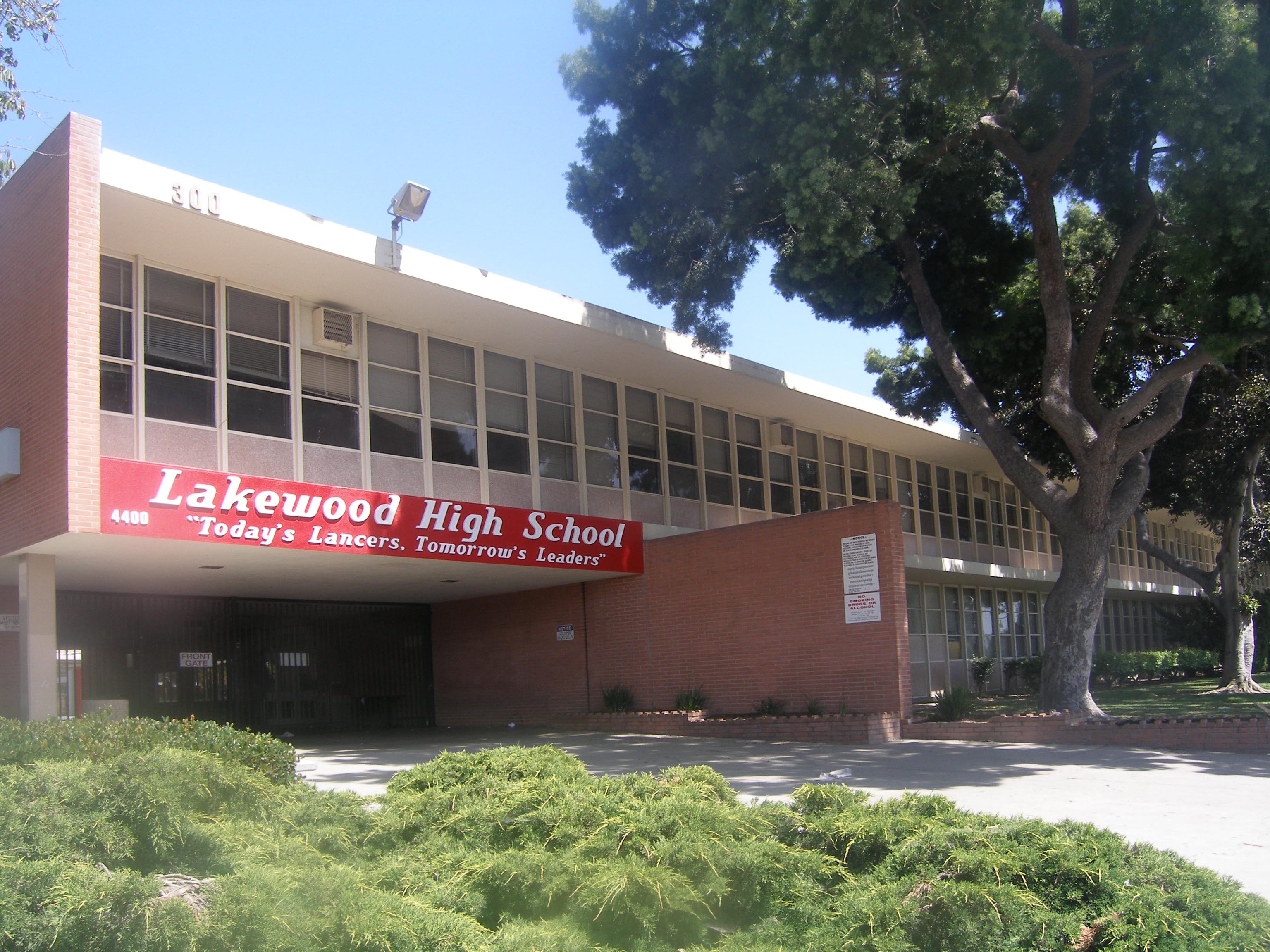 Lakewood High School campus photo