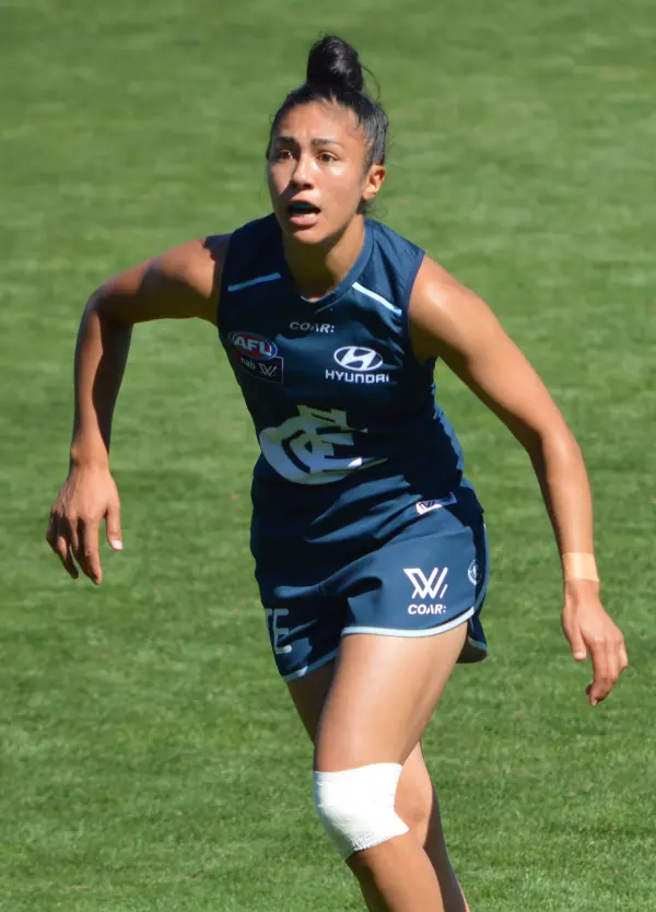Darcy Vescio playing AFLW for Carlton Football Club