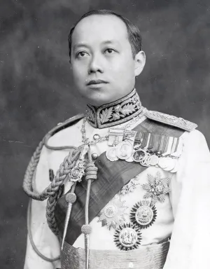 Vajiravudh - Politician