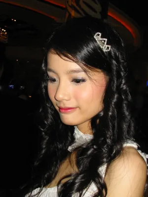 Chanidapa Pongsilpipat Thai actress portrait